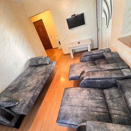 Apartments Nita Μπατούμι Εξωτερικό φωτογραφία