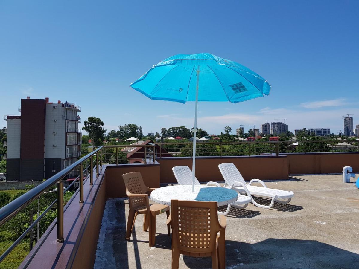 Apartments Nita Μπατούμι Εξωτερικό φωτογραφία