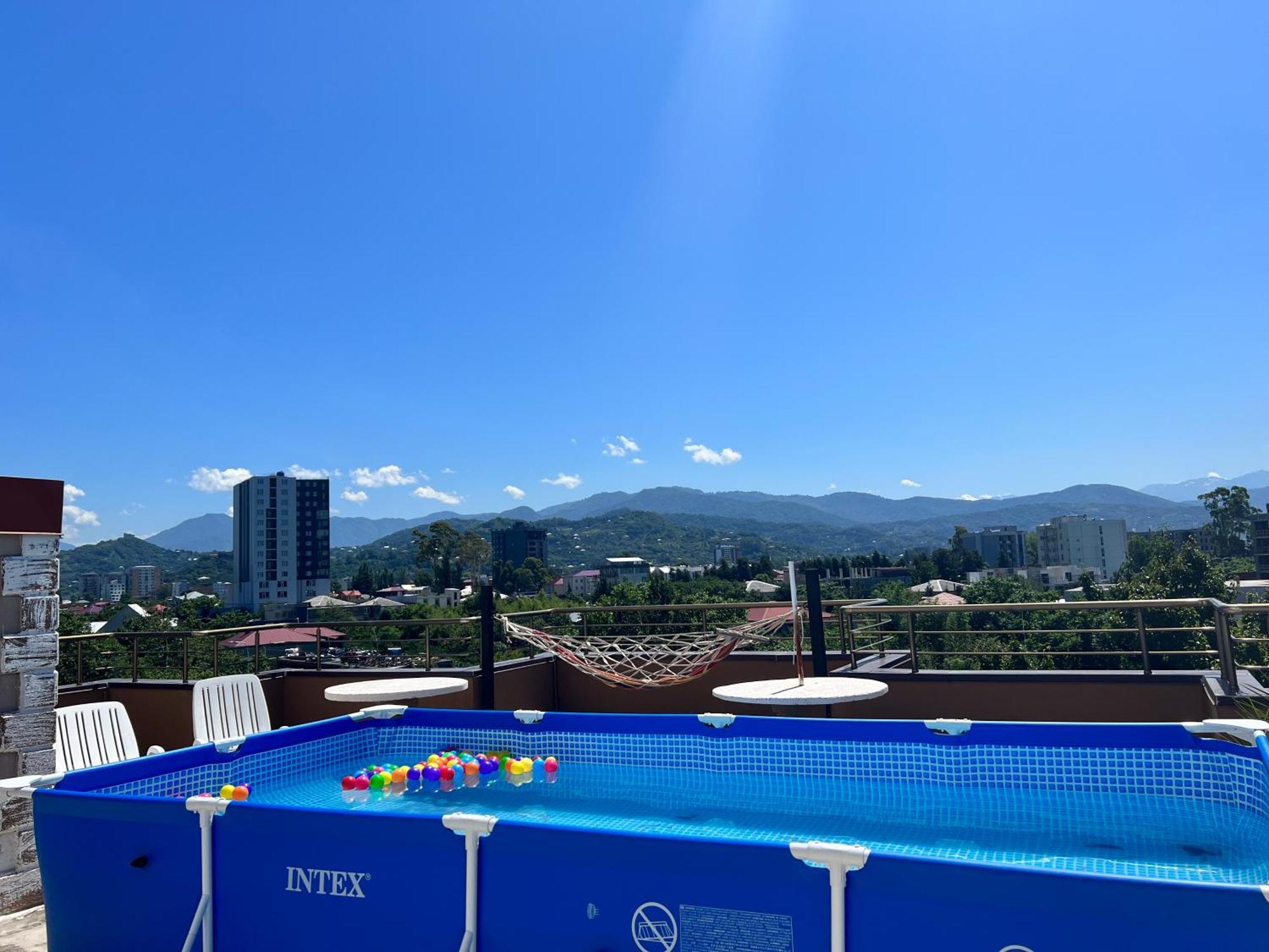 Apartments Nita Μπατούμι Εξωτερικό φωτογραφία