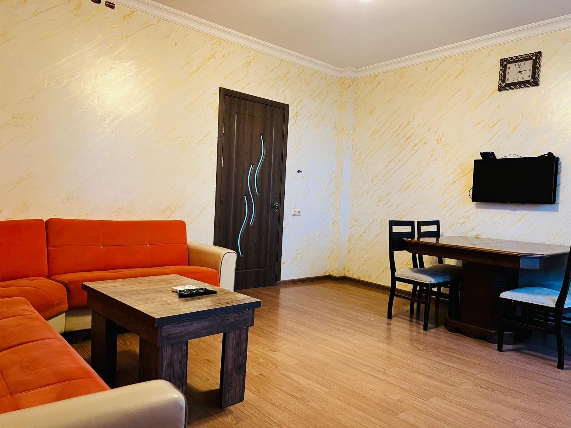 Apartments Nita Μπατούμι Εξωτερικό φωτογραφία