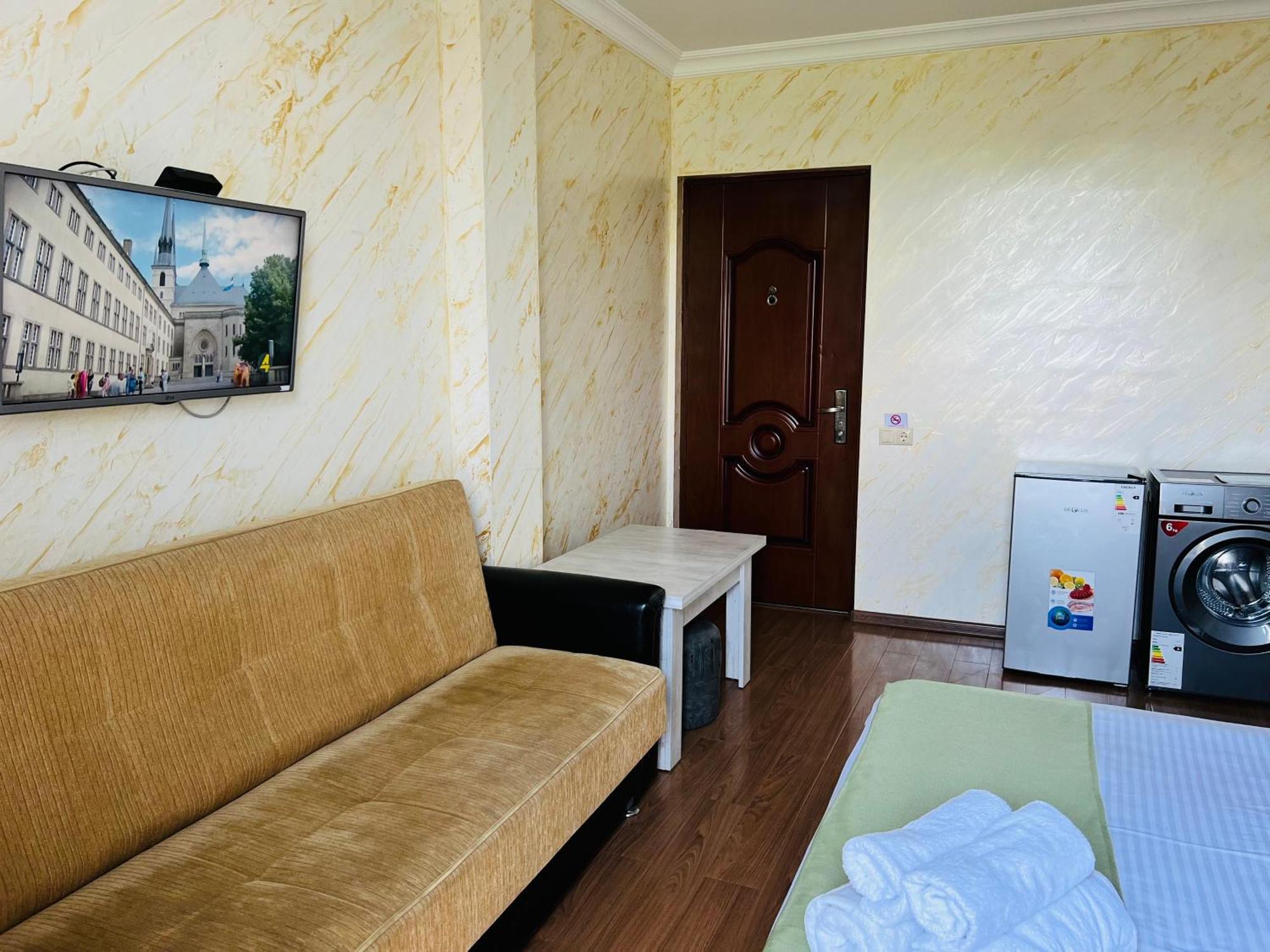 Apartments Nita Μπατούμι Εξωτερικό φωτογραφία