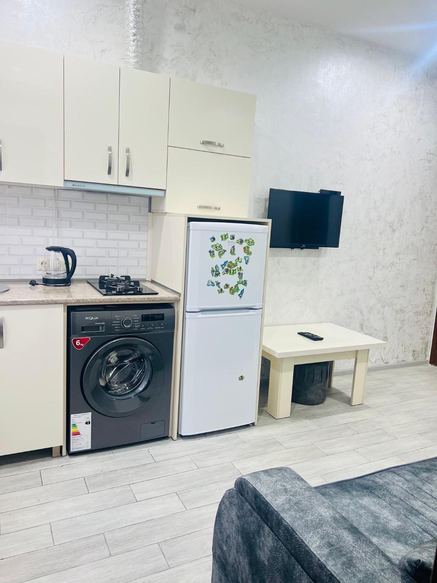 Apartments Nita Μπατούμι Εξωτερικό φωτογραφία