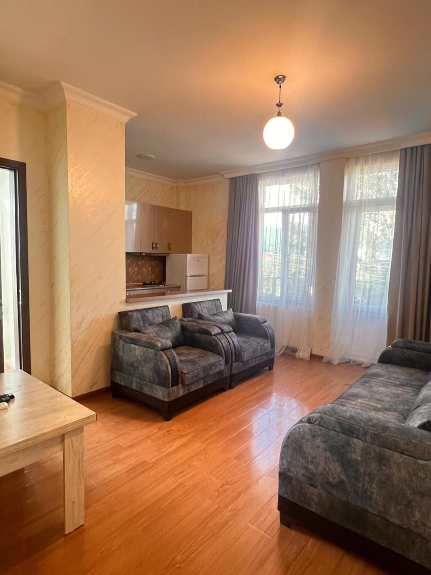 Apartments Nita Μπατούμι Εξωτερικό φωτογραφία