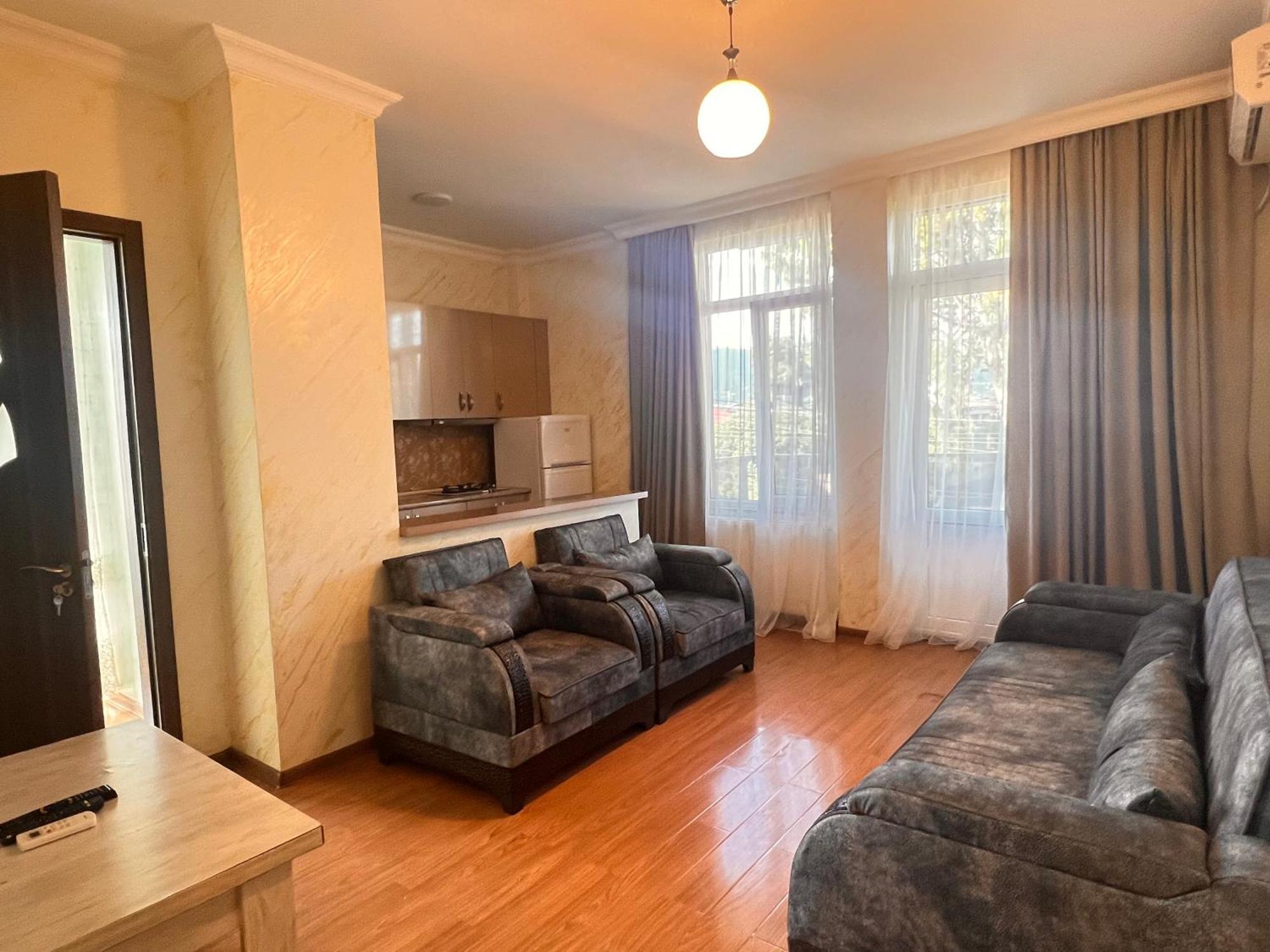 Apartments Nita Μπατούμι Εξωτερικό φωτογραφία