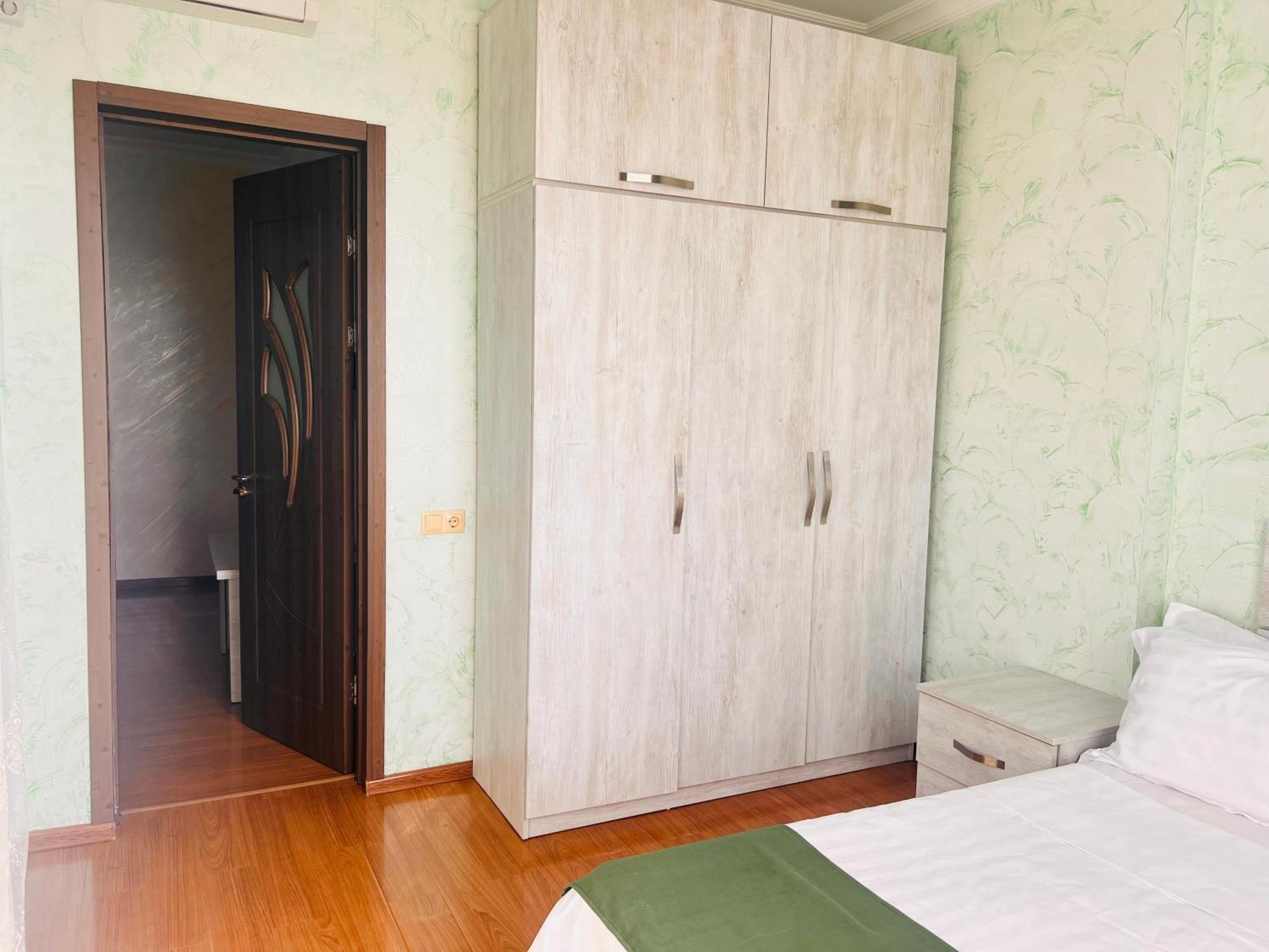 Apartments Nita Μπατούμι Εξωτερικό φωτογραφία